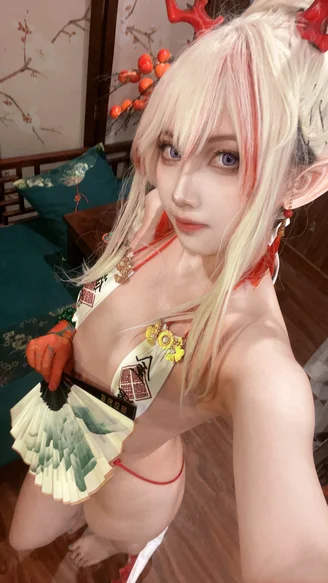 Coser-Xiao-he-tian-jiu-and--143.webp