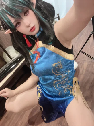 Coser-Xiao-he-tian-jiu-and--170.webp