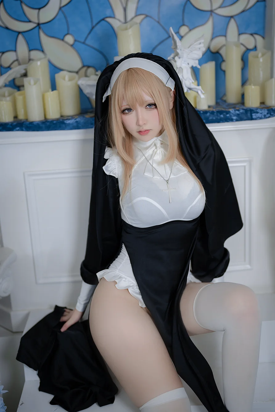 Coser-Ying-Li-Li-007.webp