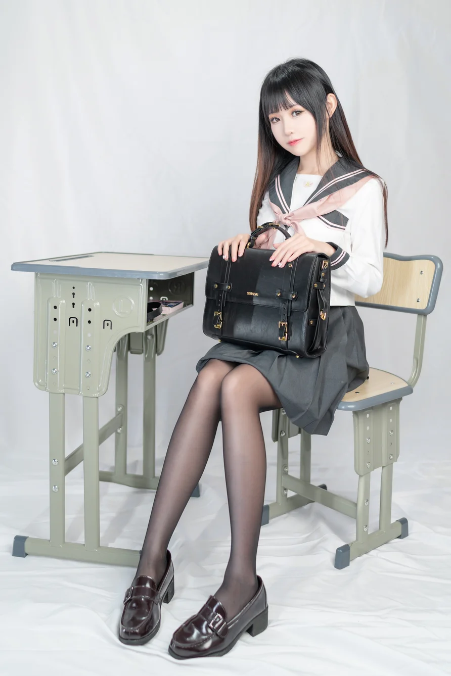 Coser-mikoww-004.webp