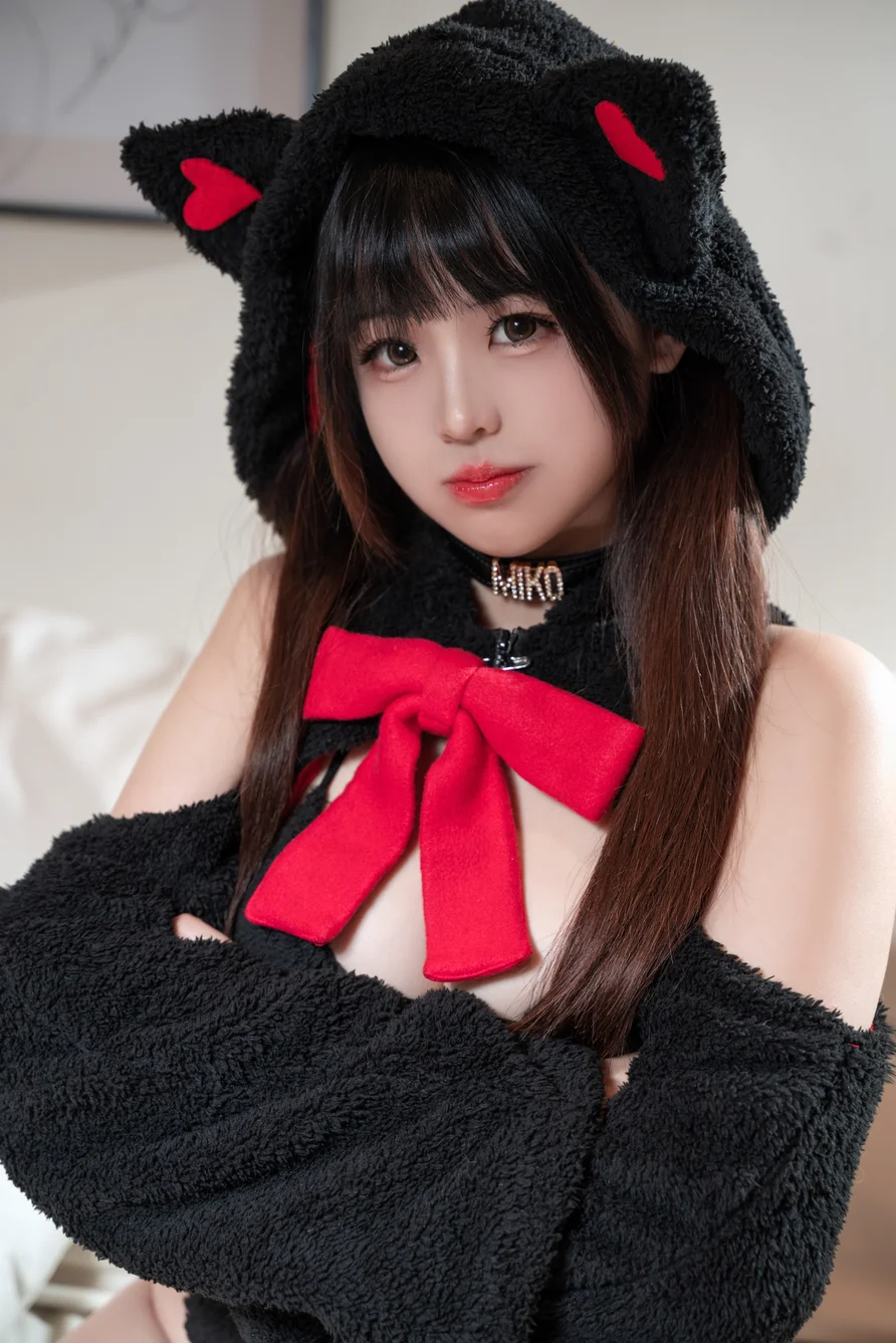 Coser-mikoww-008.webp