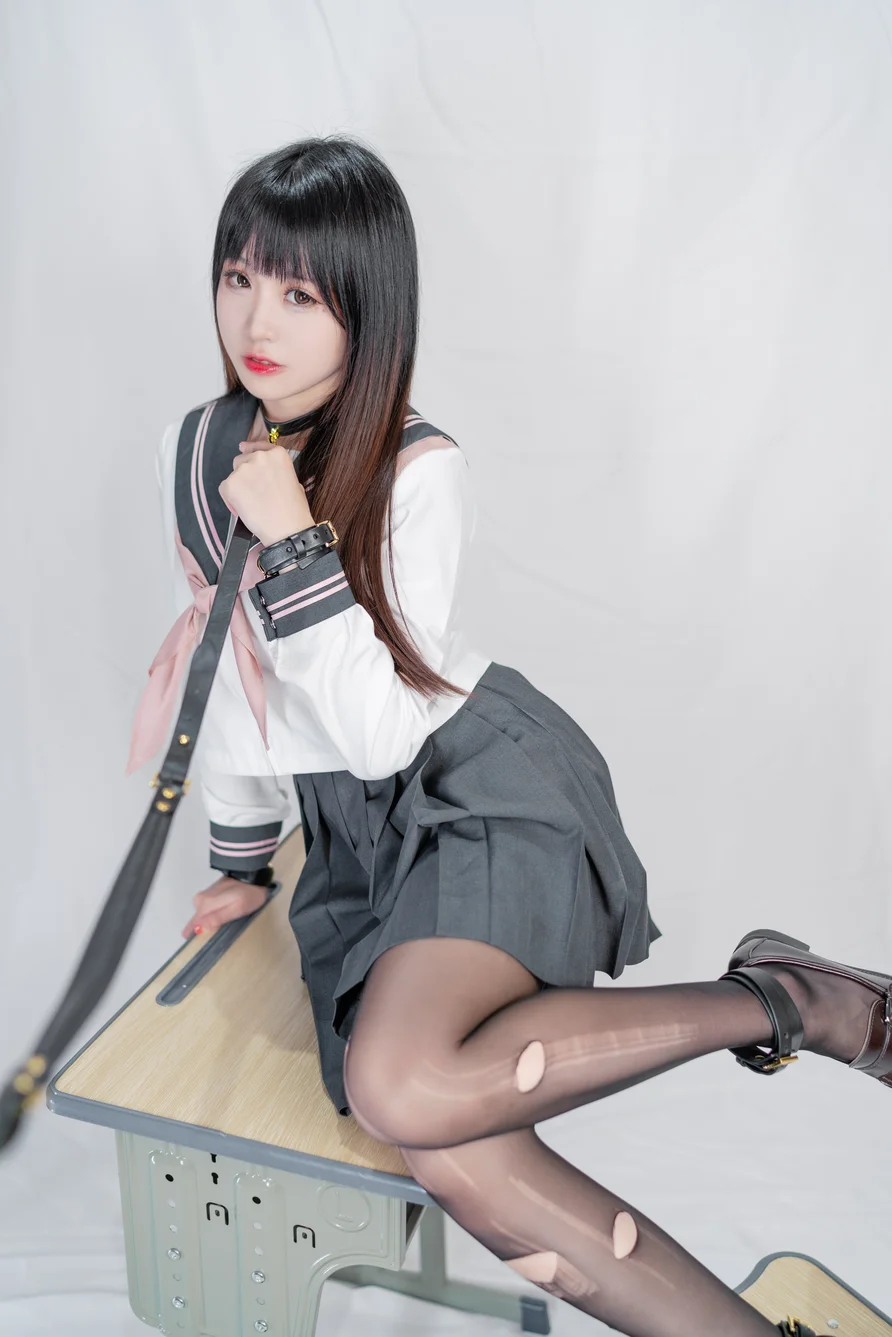 Coser-mikoww-010.webp