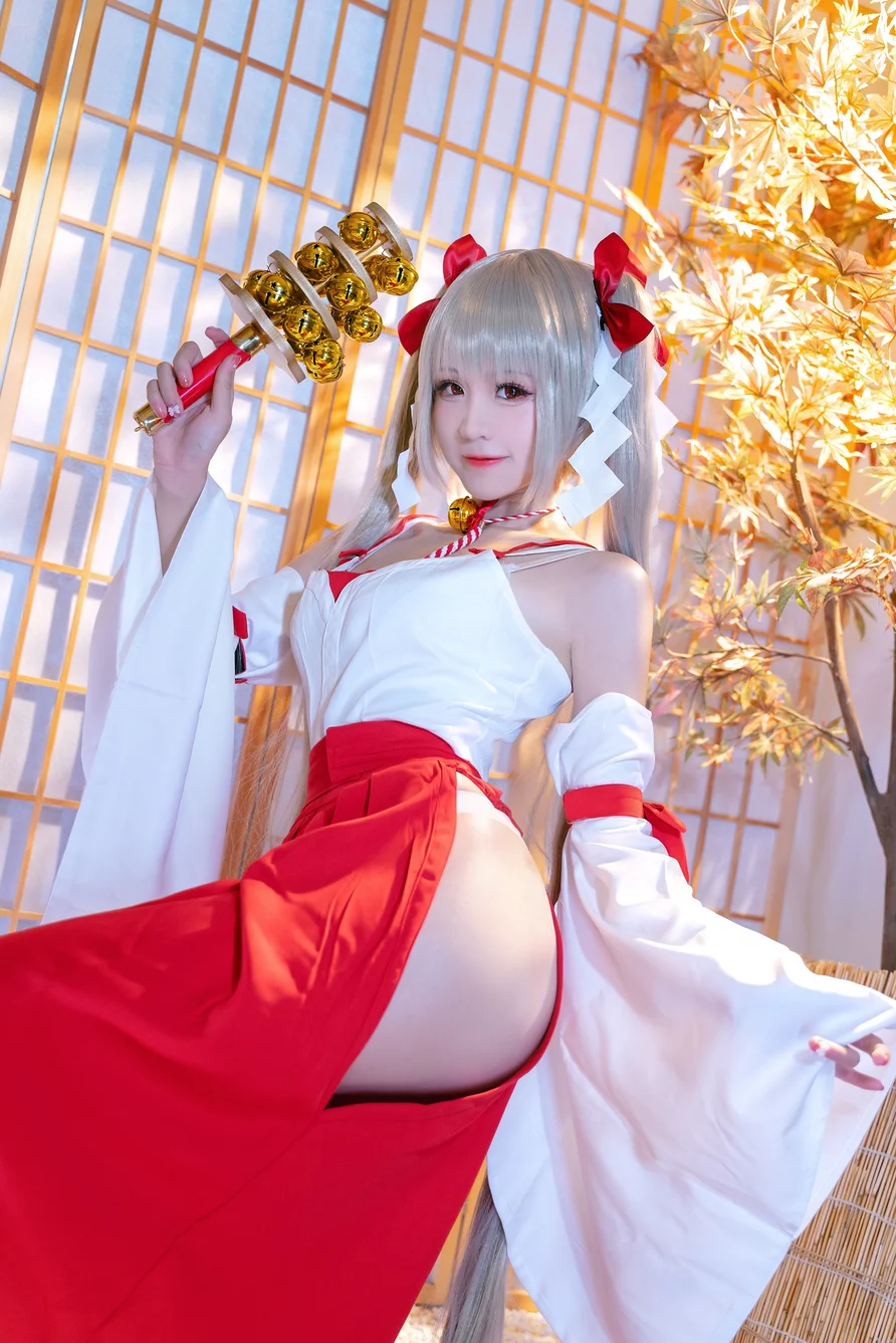 Coser-mikoww-014.webp