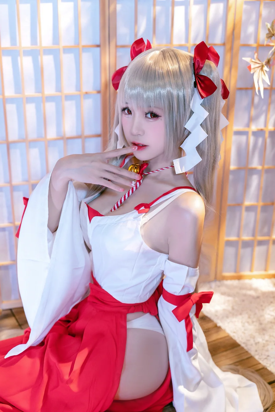 Coser-mikoww-017.webp