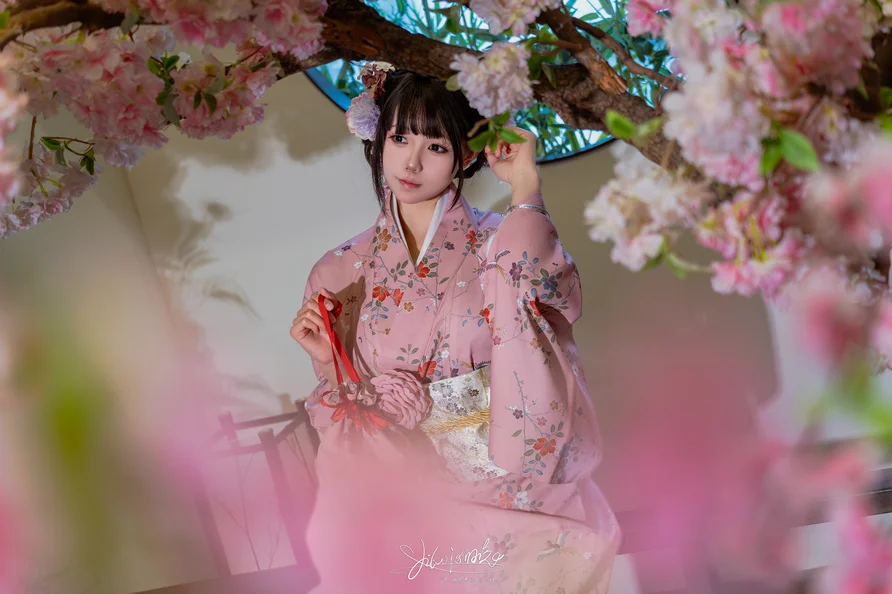 Coser-nian-nian-tuan-zi-tu-Yiko-004.webp