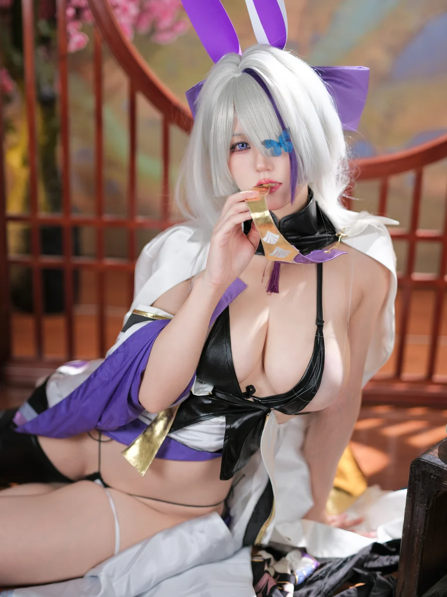 Coser-xiao-cang-qian-dai-w-202310Patreon-013.webp