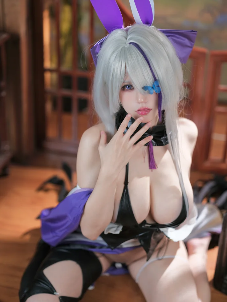 Coser-xiao-cang-qian-dai-w-202310Patreon-025.webp