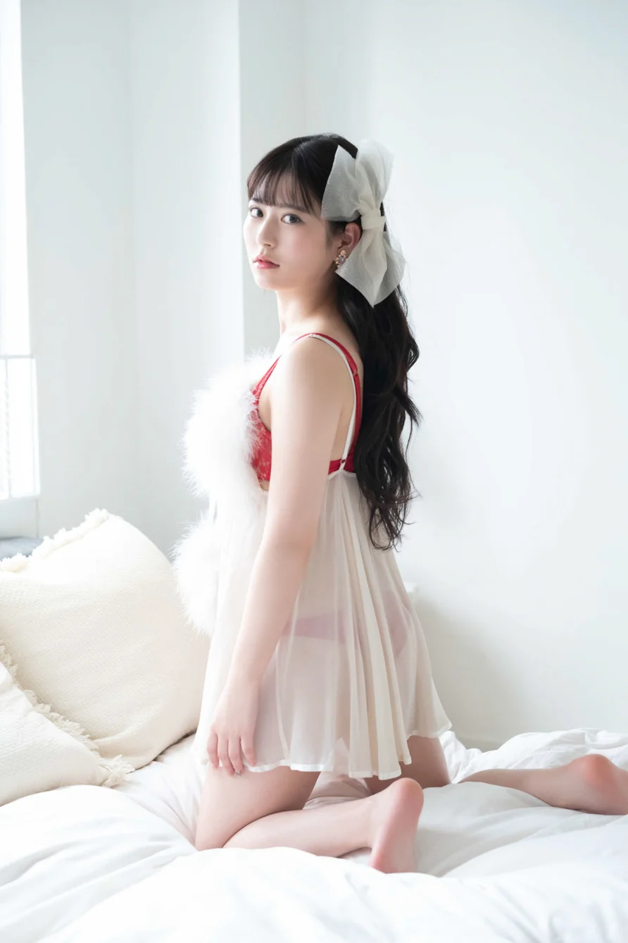 JP-Amane-Tsukiashi-Fancy-Girl-004.webp