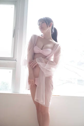 JP-Amane-Tsukiashi-Fancy-Girl-045.webp