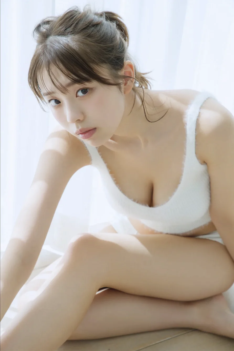 JP-Kikuchi-Hina-Spotlight-Vol.1-004.webp