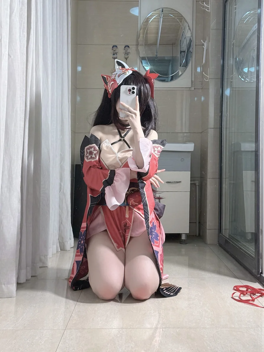 Coser-Bu-ke-ai-ling-001.webp