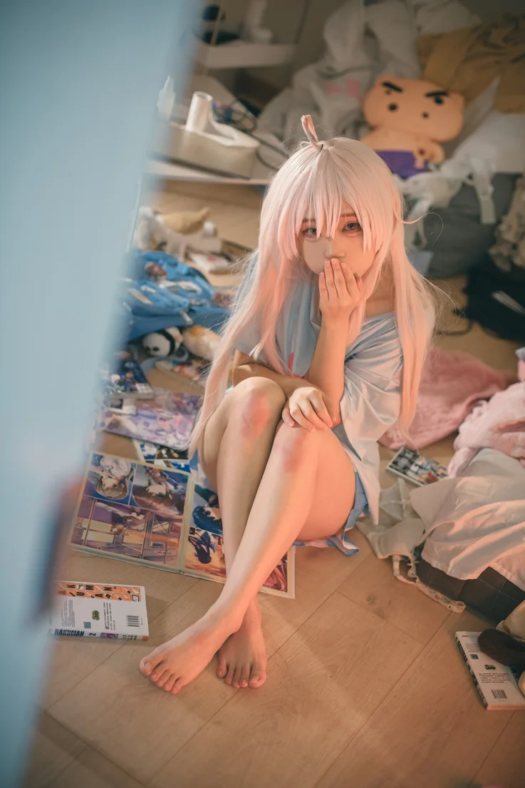 Coser-Eiri-Kanzawa-031.webp