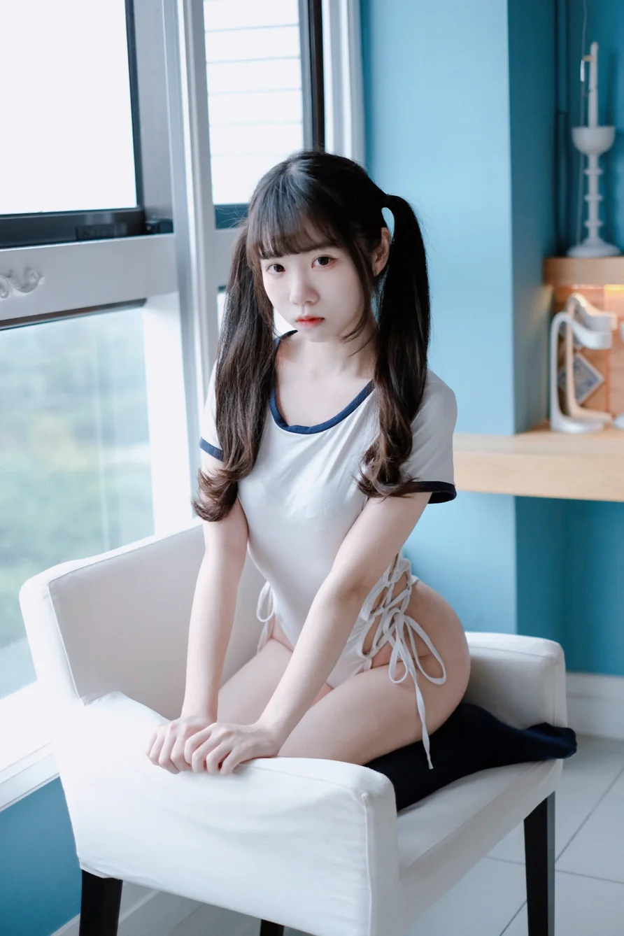 Coser-Ke-ke-xiao-bai-tu-002.webp