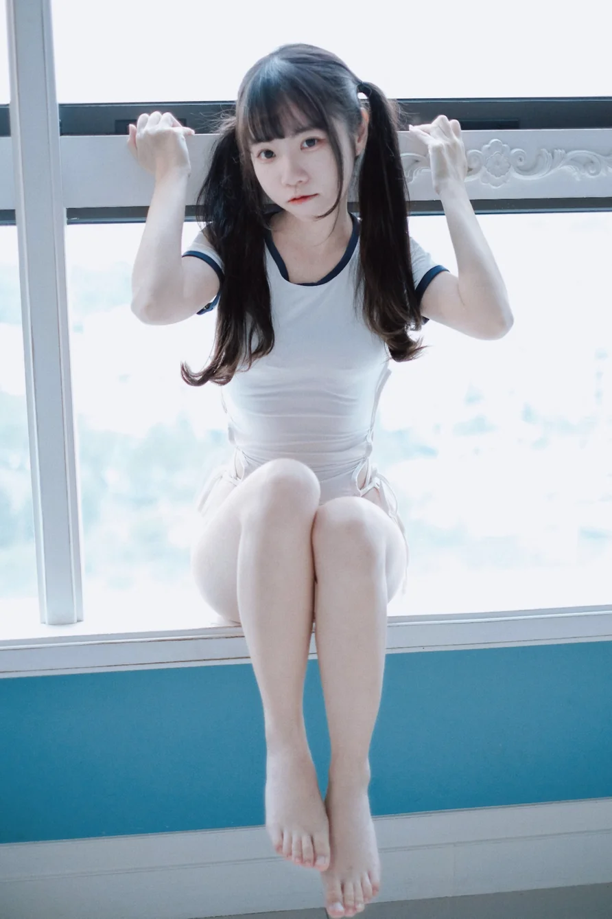 Coser-Ke-ke-xiao-bai-tu-003.webp