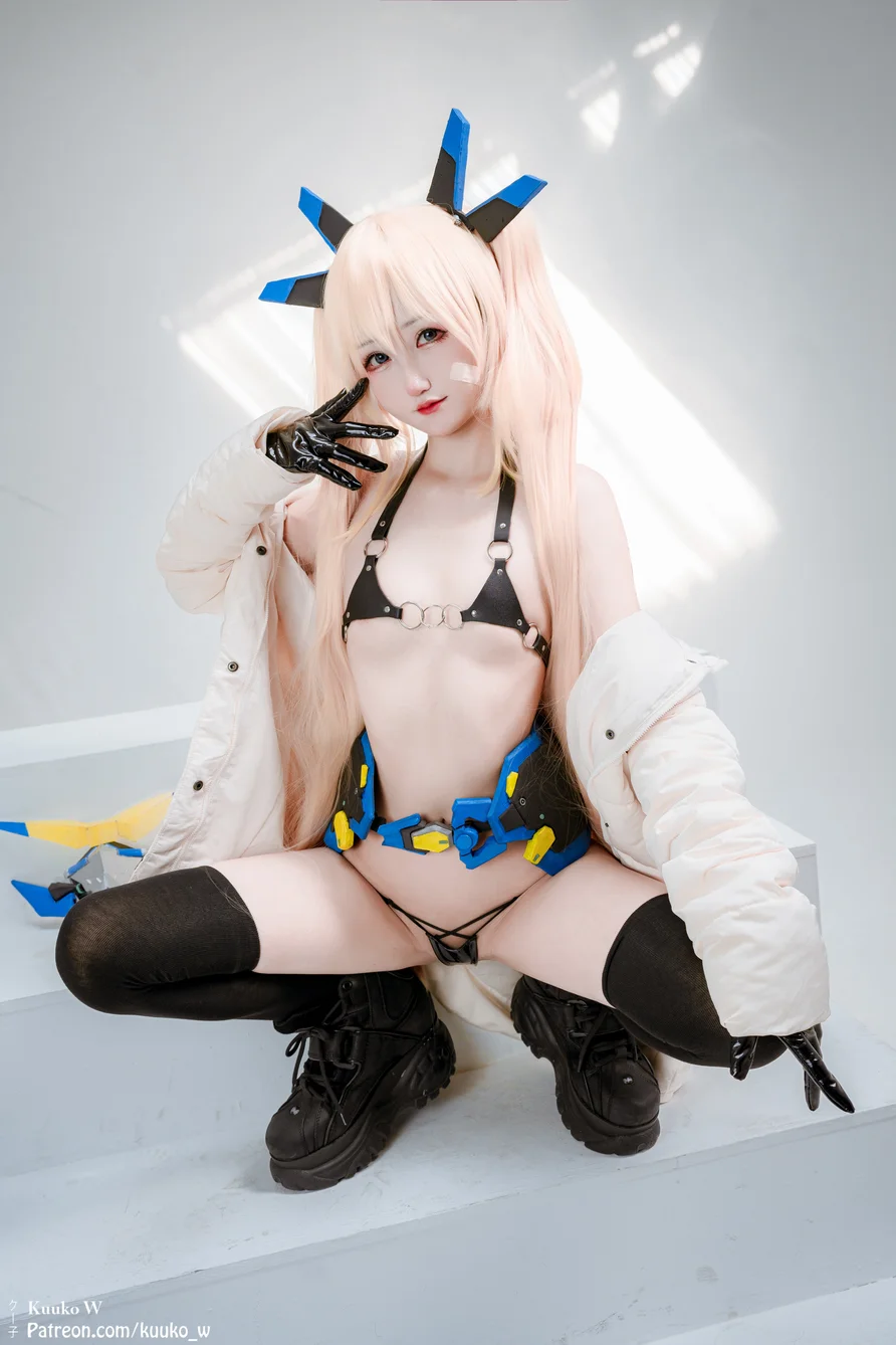 Coser-KuukoW-No.129-Hero-Laplace-NIKKE-004.webp