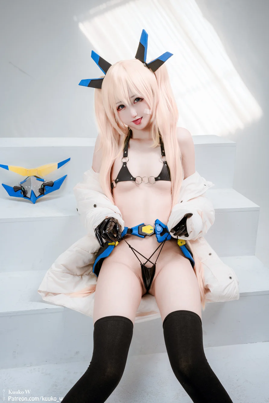 Coser-KuukoW-No.129-Hero-Laplace-NIKKE-005.webp