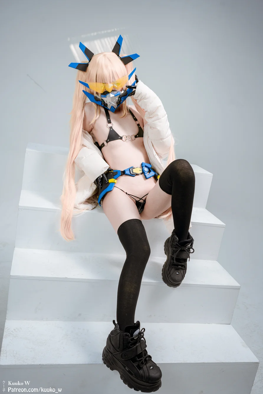 Coser-KuukoW-No.129-Hero-Laplace-NIKKE-016.webp