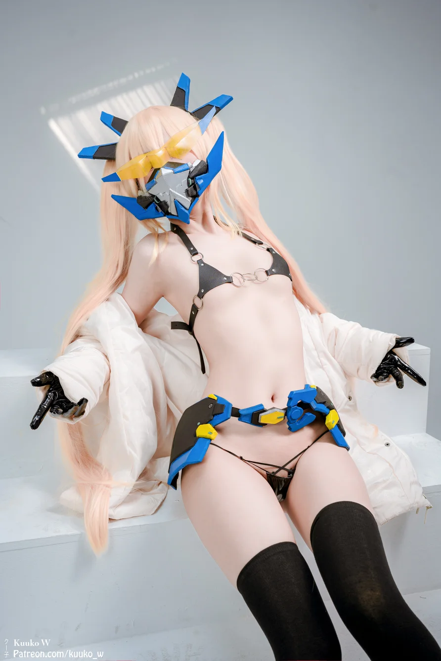 Coser-KuukoW-No.129-Hero-Laplace-NIKKE-017.webp