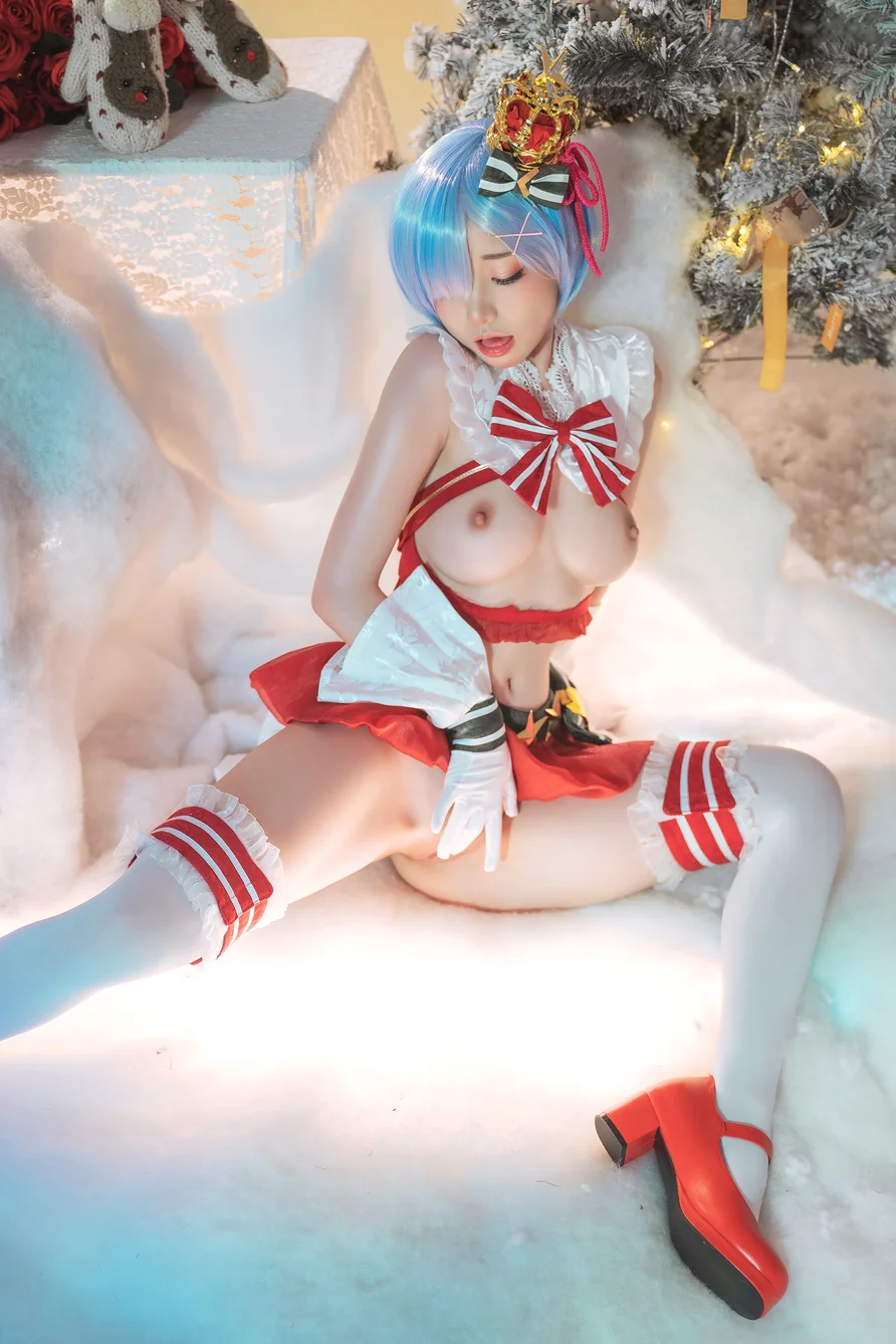 Coser-Nekokoyoshi-Christmas-Begins-002.webp