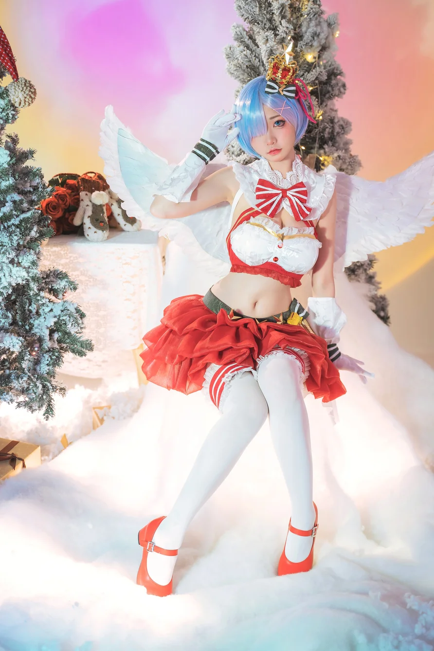 Coser-Nekokoyoshi-Christmas-Begins-005.webp