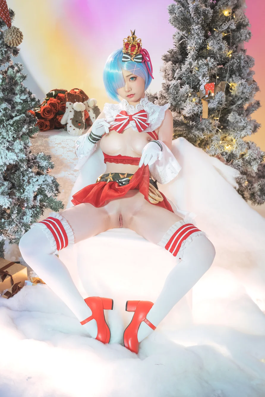 Coser-Nekokoyoshi-Christmas-Begins-014.webp