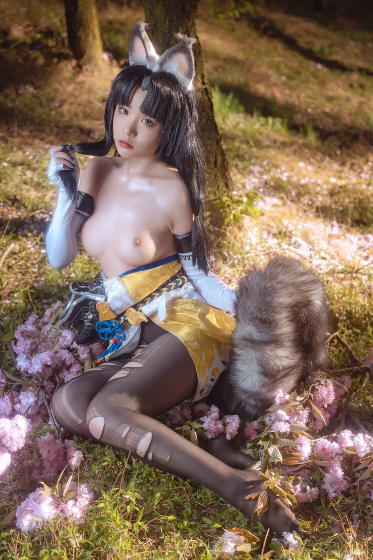 Coser-Nekokoyoshi-V-021.webp