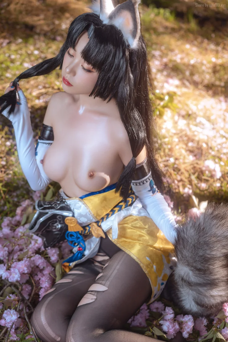 Coser-Nekokoyoshi-V-022.webp