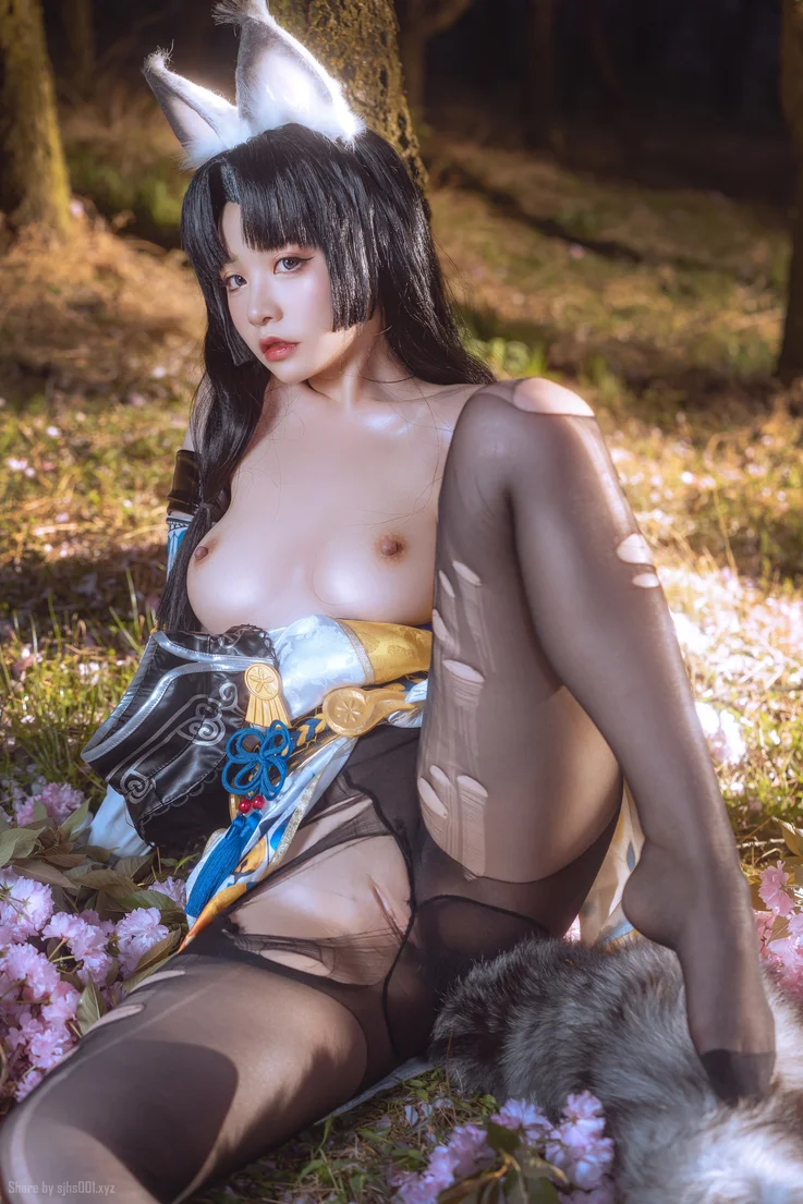 Coser-Nekokoyoshi-V-026.webp