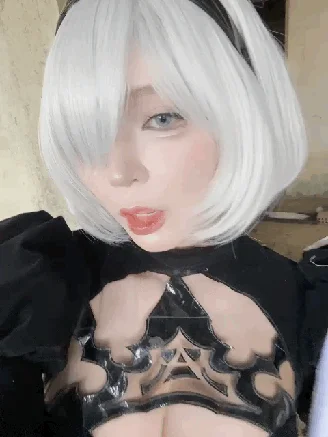 Coser-UmekoJ-NierAutomata-106.webp