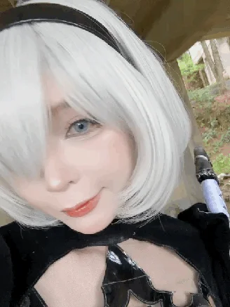 Coser-UmekoJ-NierAutomata-108.webp