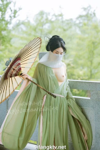 Coser-Zi-zheng-li-fu-li-ji-22-2024-10-22-355.webp