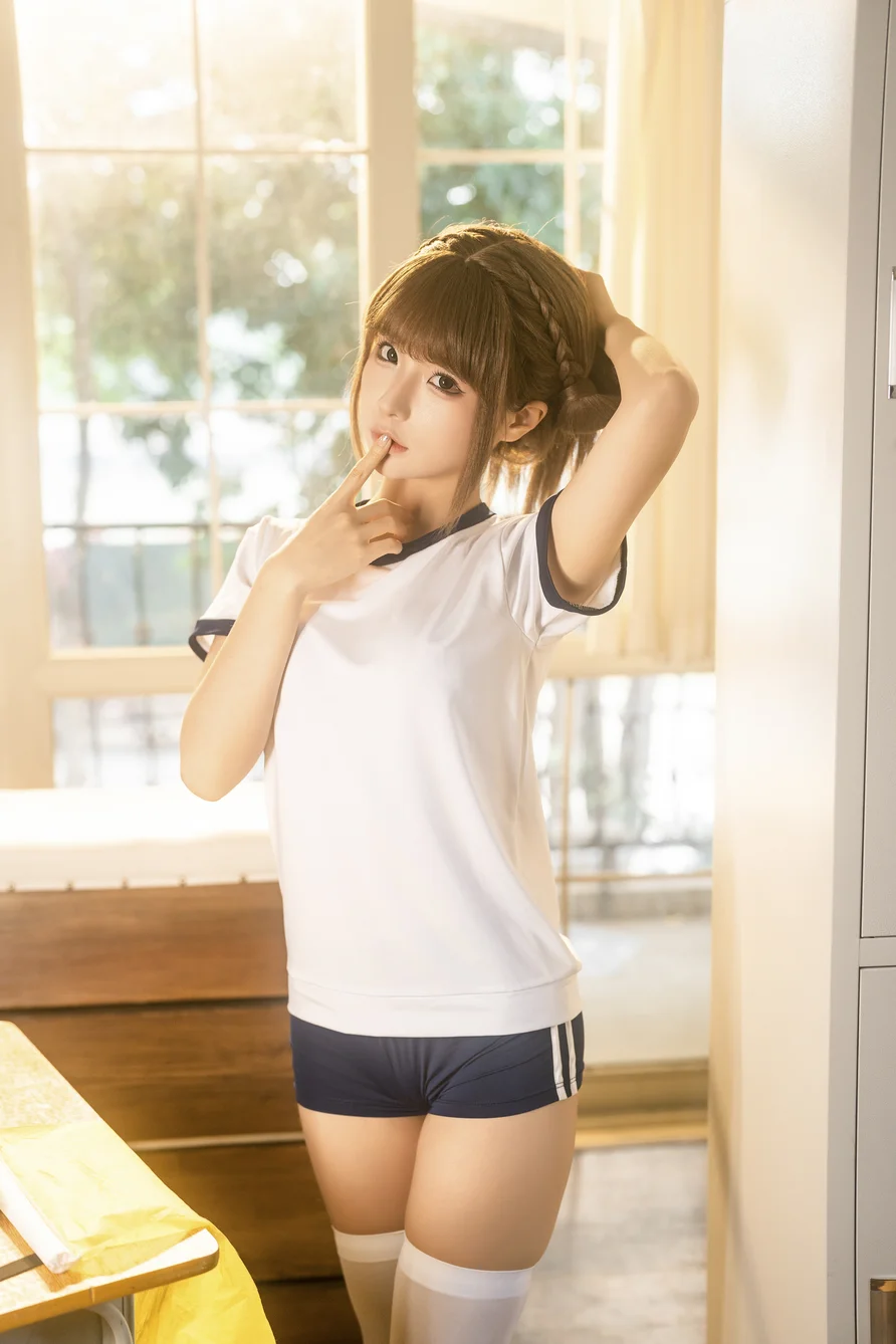 Coser-chunmomo-chunmomo-017.webp