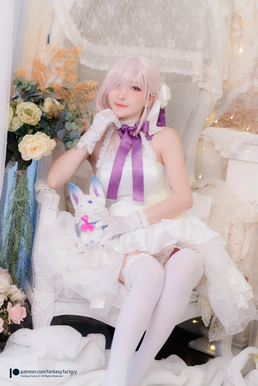 Fantasy-Factory-Xiao-Ding-Cosplay-Mashu-Kyrielight-FateGrand-Order-002.webp