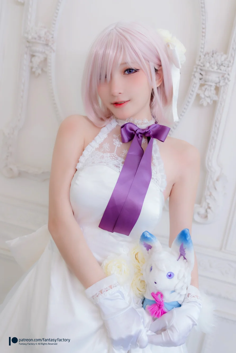 Fantasy-Factory-Xiao-Ding-Cosplay-Mashu-Kyrielight-FateGrand-Order-012.webp