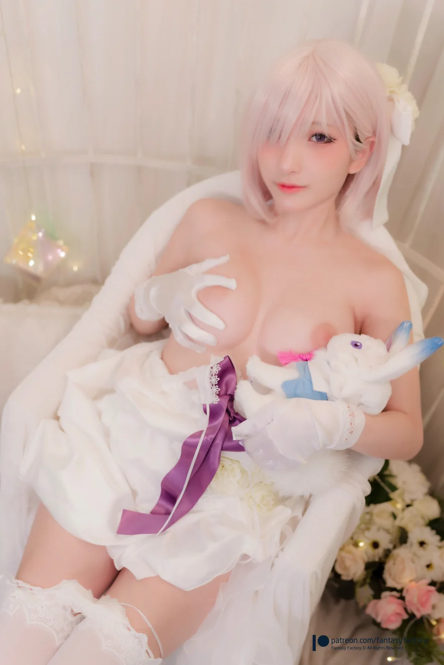 Fantasy-Factory-Xiao-Ding-Cosplay-Mashu-Kyrielight-FateGrand-Order-016.webp