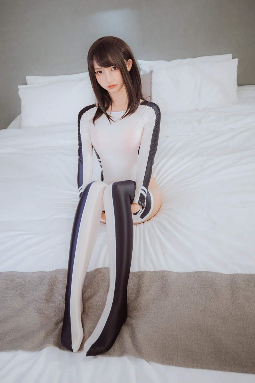 Coser-Kagurazaka-mafuyu-Vol.087-2-003.webp