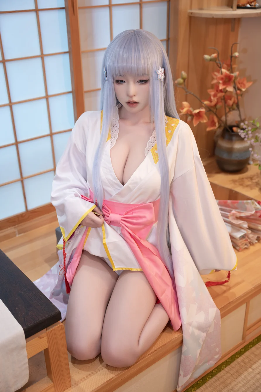 Coser-Qing-shui-you-nai-006.webp