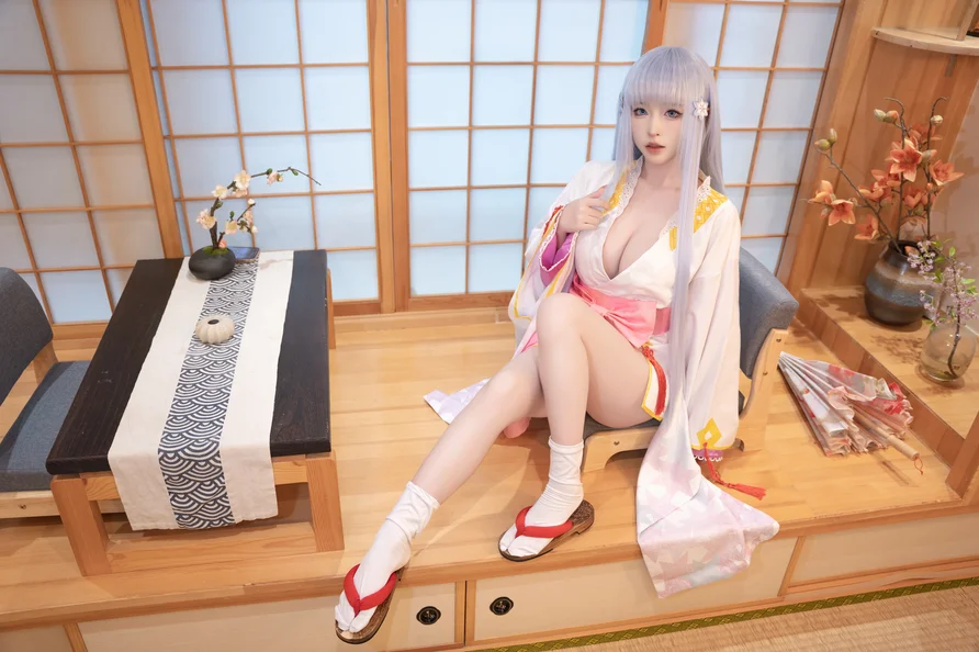 Coser-Qing-shui-you-nai-017.webp