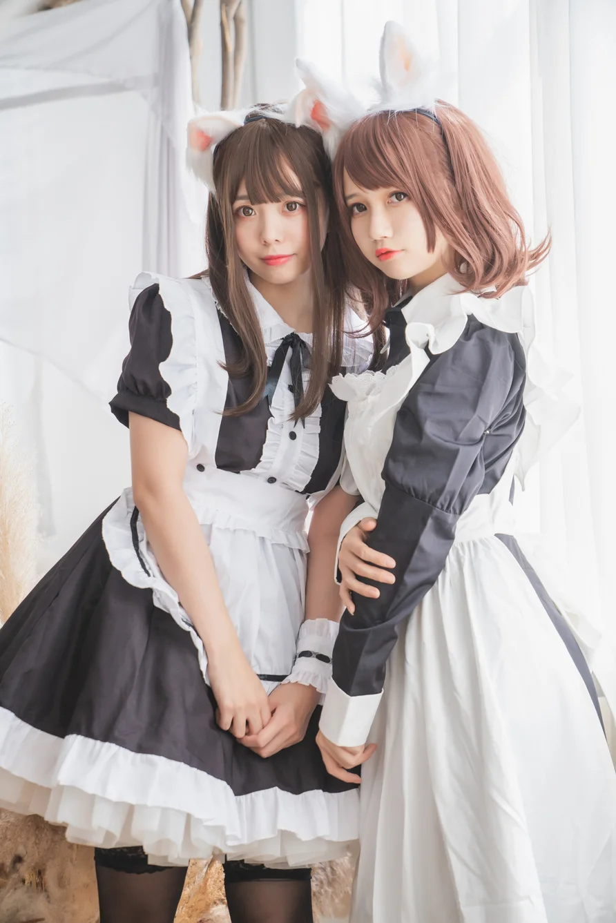 Coser-Yoko-and-W-and-Saki-012.webp