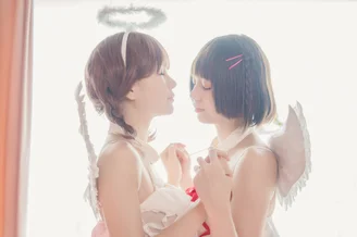 Coser-Yoko-and-W-and-Saki-120.webp