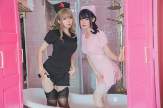 Coser-Yoko-and-W-and-Saki-135.webp