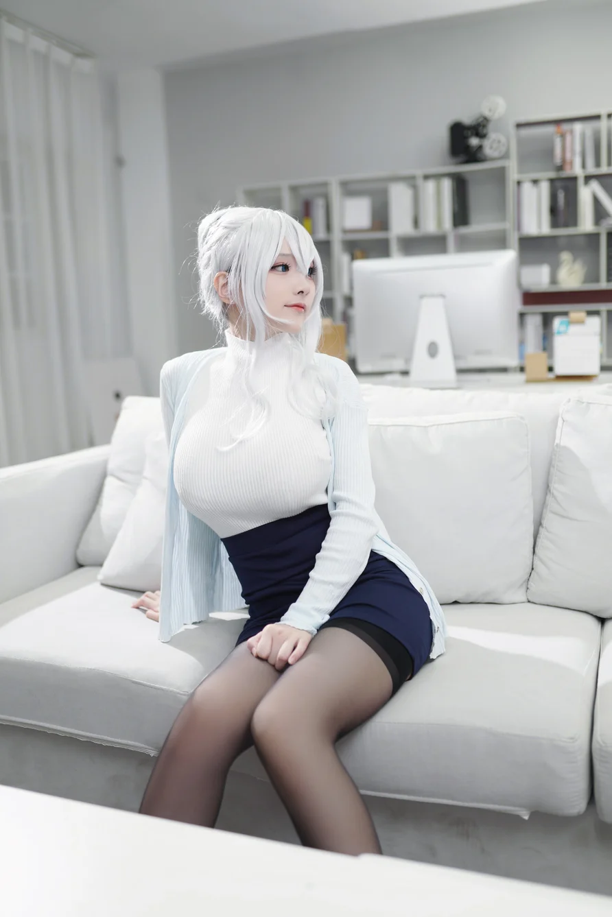 Coser-Youmeko-011.webp