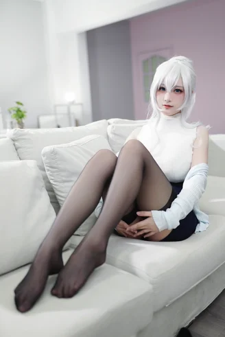 Coser-Youmeko-042.webp