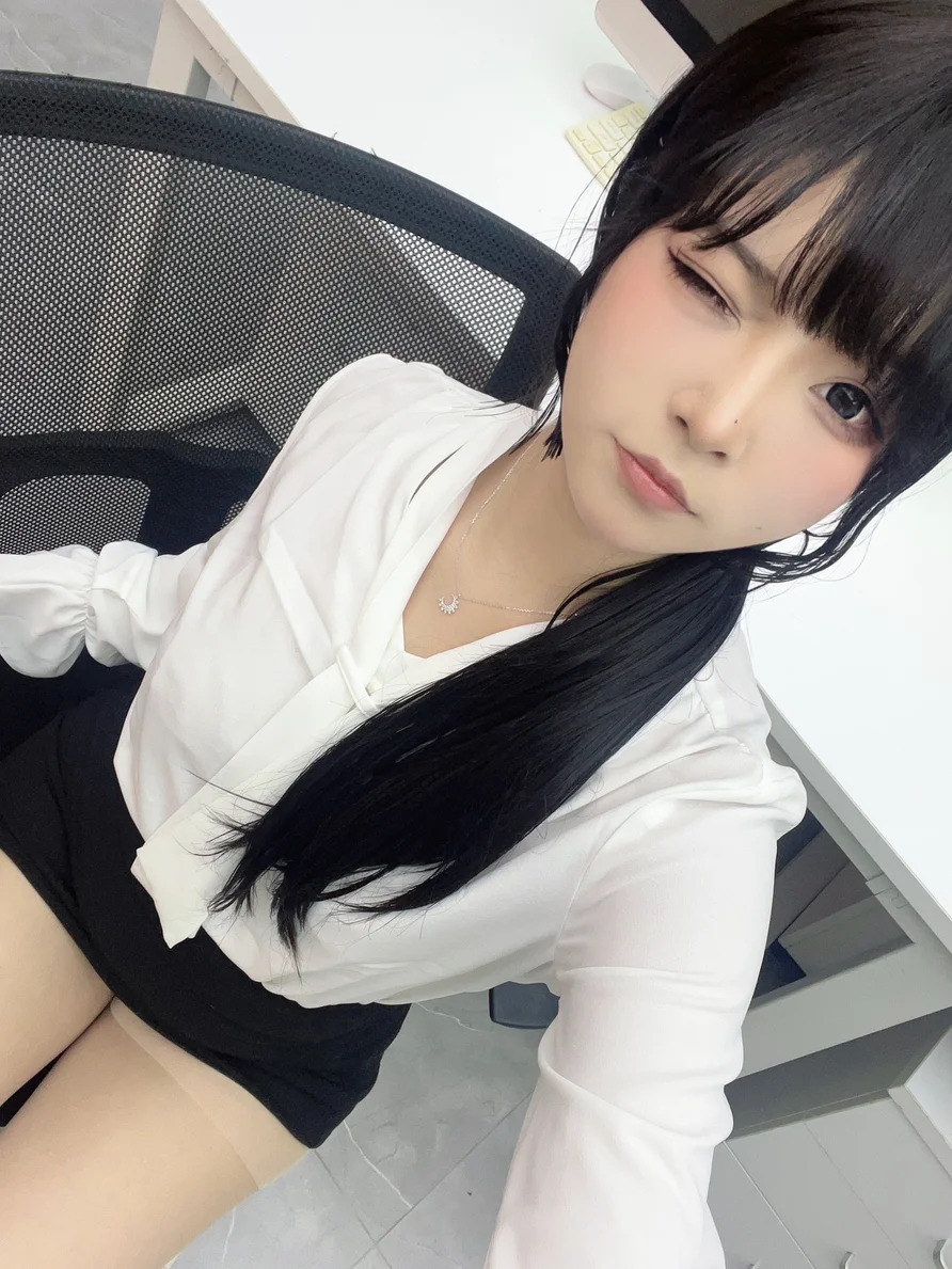 Coser-yuuhui-012.webp