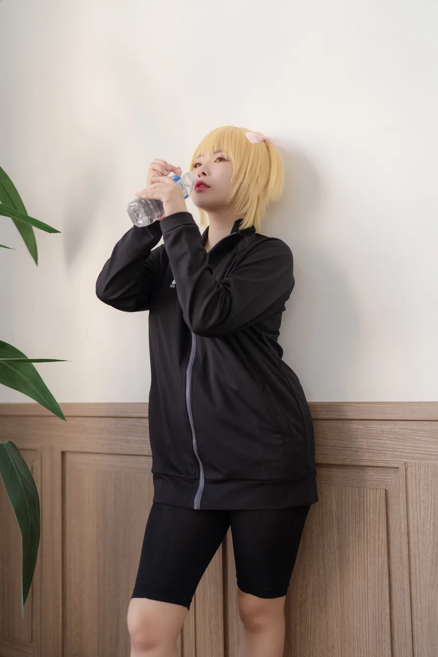 Yuna-Yachi-002.webp