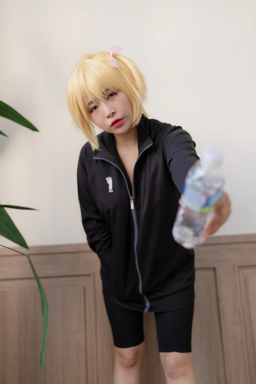 Yuna-Yachi-004.webp