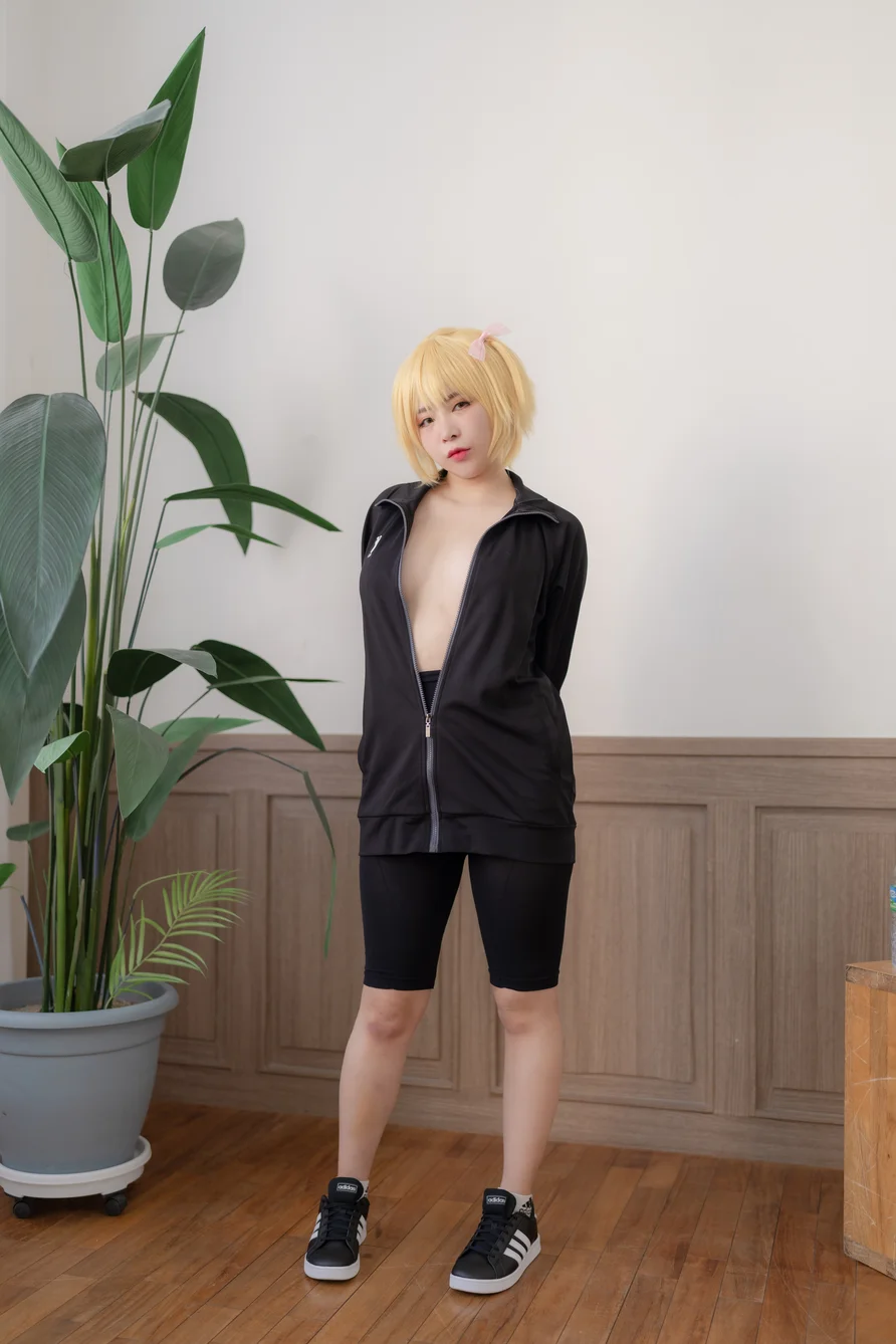 Yuna-Yachi-006.webp