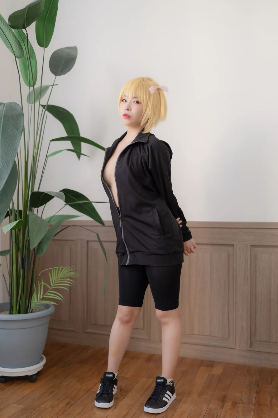 Yuna-Yachi-007.webp